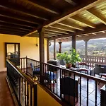 Hotel & De Mestas 3*