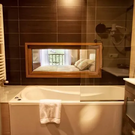 Hotel & De Mestas Mestas De Con